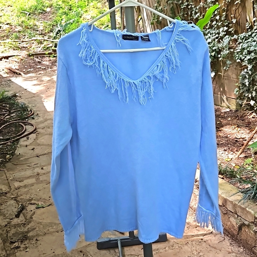 DeRolchild Light Blue Fringed V-neckline Sweater